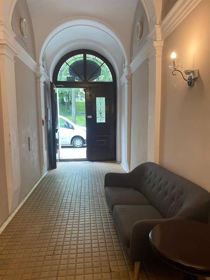 Apartamenty Dobra Noc Przy Wawelu 2 Bedrooms Kraków Eksteriør billede